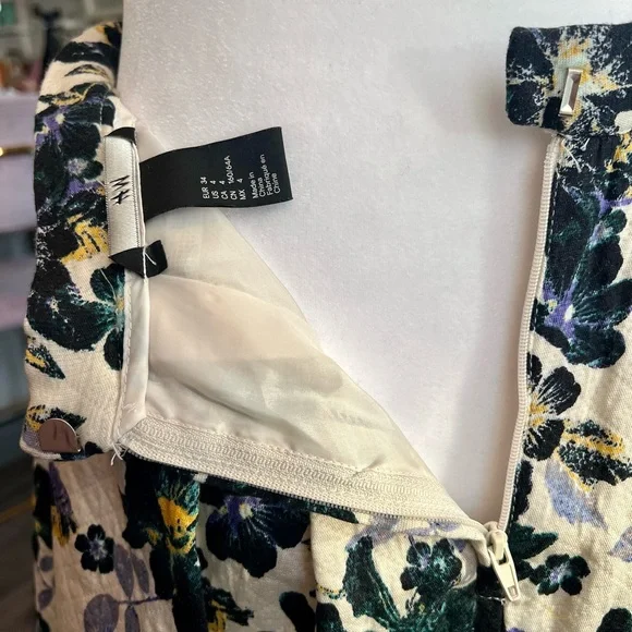 H&M Green & Periwinkle Floral Cream Quilted Skirt - Picture 3 of 4